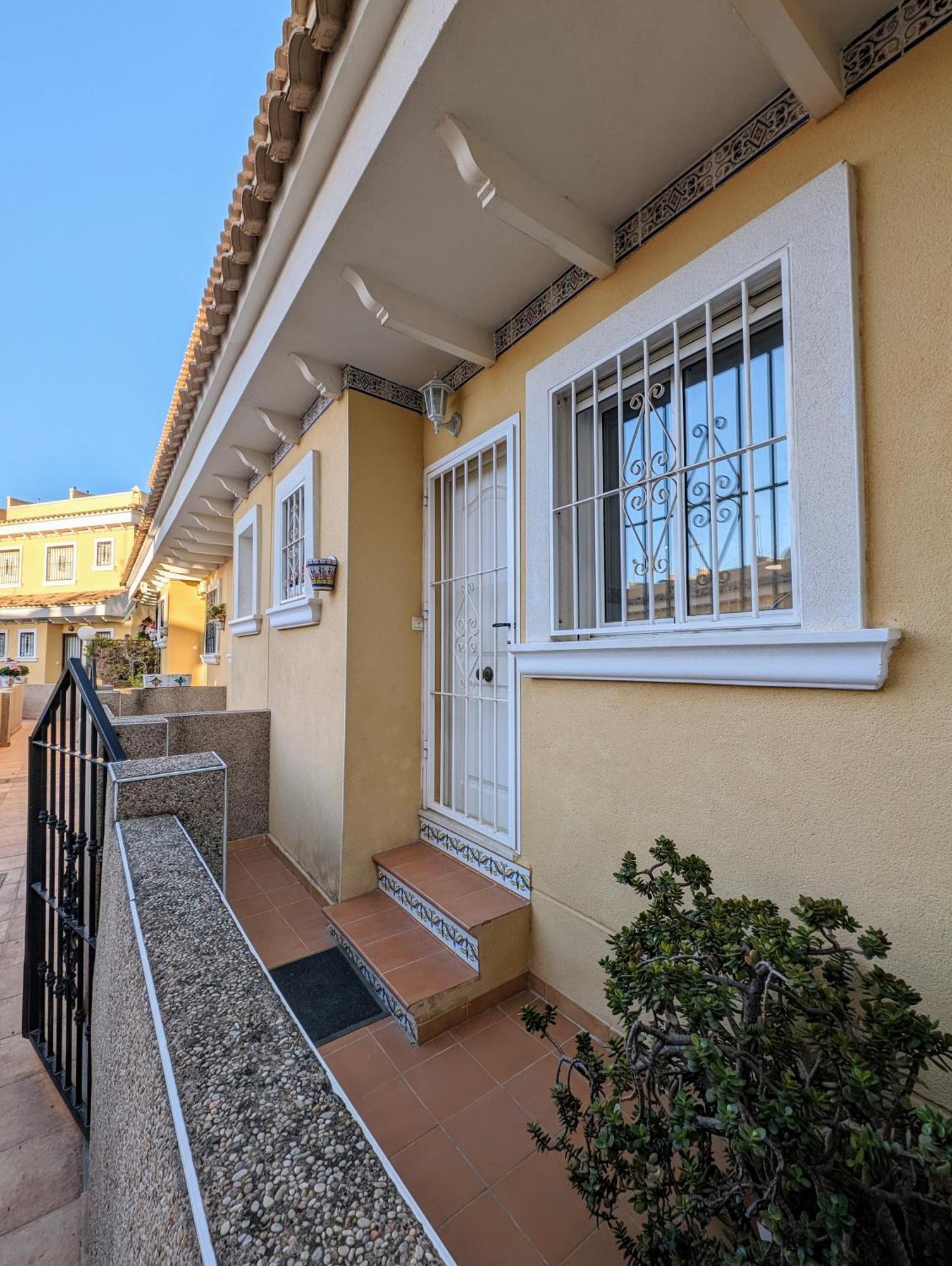 2 Bedroom Algorfa Townhouse With Pool Castillo de Montemar Ngoại thất bức ảnh